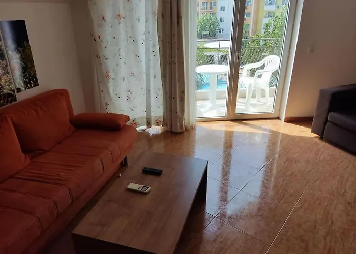 Billy's Two- Bed For Rent At Sunny