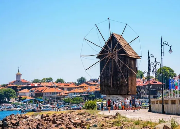 Апартамент Billy's Two- Bed For Rent At Sunny