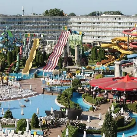 Billy's Two- Bed For Rent At Sunny サニービーチ