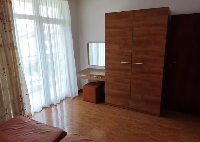 Daire Billy's Two- Bed For Rent At Sunny